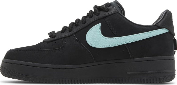 TÊNIS NIKE AIR FORCE - TIFFANY & CO. X AIR FORCE 1 LOW